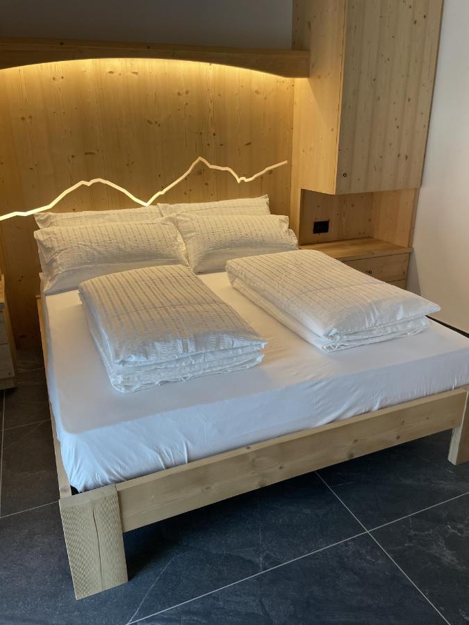 Dolomia Apartments & Spa Dimaro Ngoại thất bức ảnh
