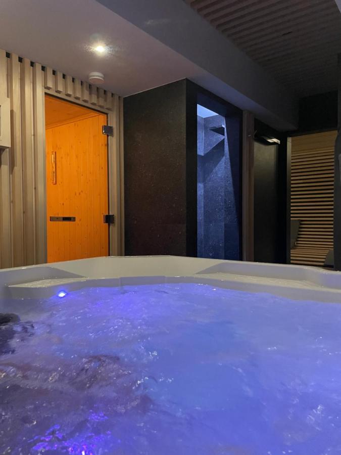Dolomia Apartments & Spa Dimaro Ngoại thất bức ảnh