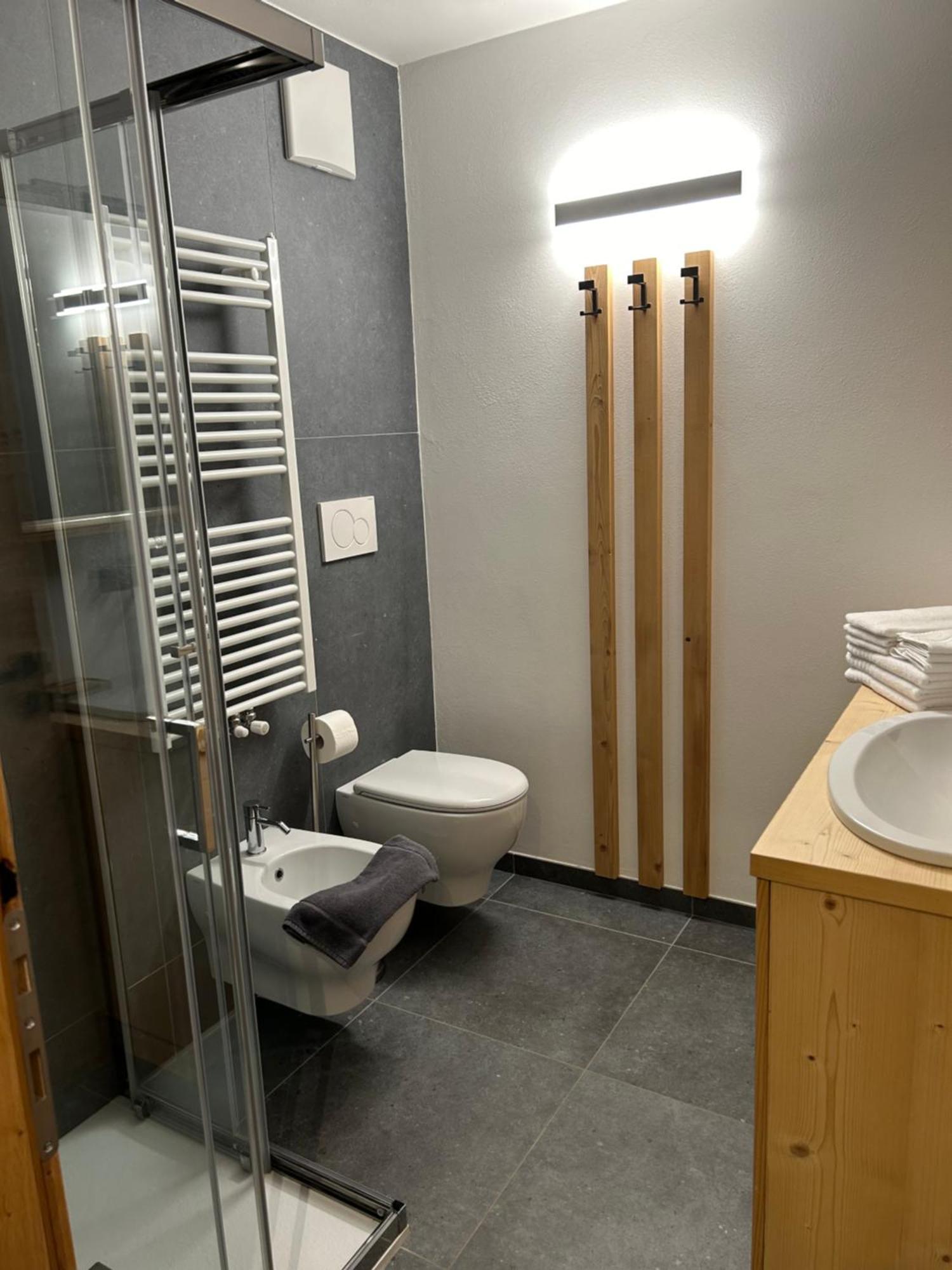 Dolomia Apartments & Spa Dimaro Ngoại thất bức ảnh